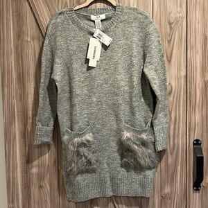 Women’s Magaschoni sweater xs-small